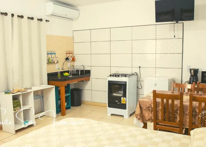 Apartamento Confortavel E Amplo, Proximo Ao Beto Carrero E A Praia